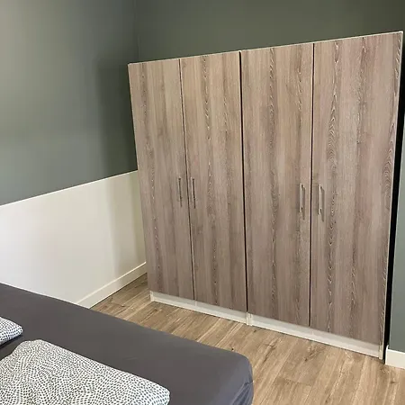 瓦赫宁根短期住公寓 *